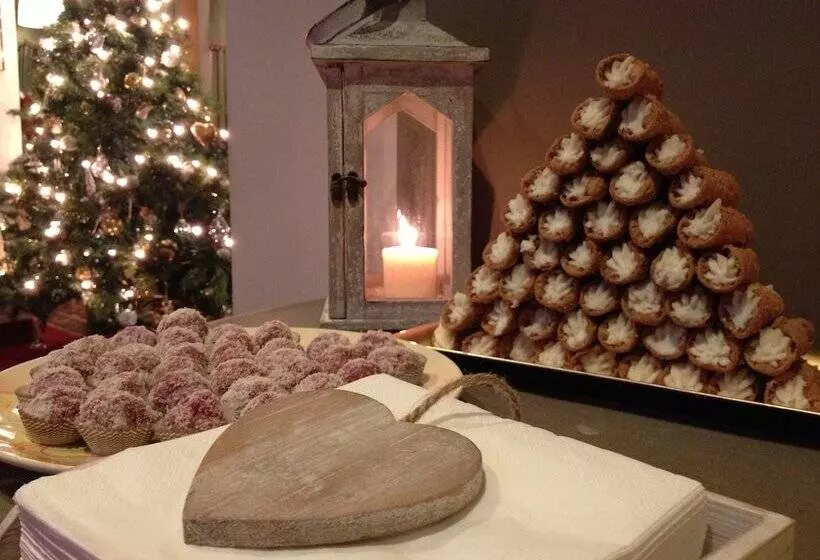 Hotelli Comano Cattoni Holiday