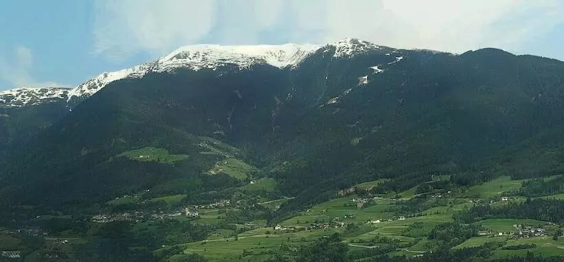 Maaseutuhotelli Agriturismo Gfaderhof Ferienwohnungen