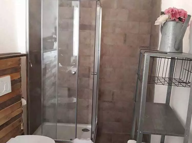 ベッドアンドブレックファースト Alcavour21