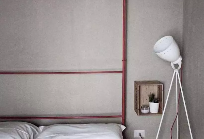 ベッドアンドブレックファースト Alcavour21