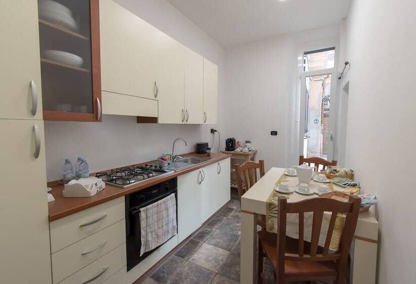 تختخواب و صبحانه Casual Stay Cairoli