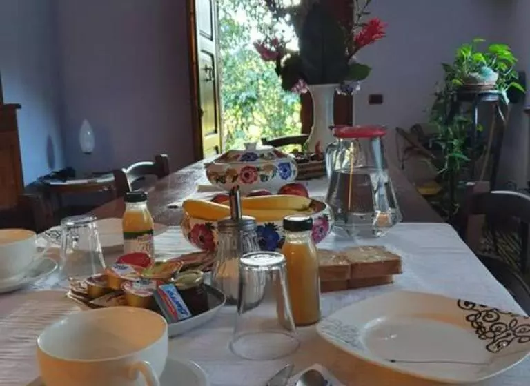 Agrifoglio B&b Con Giardino