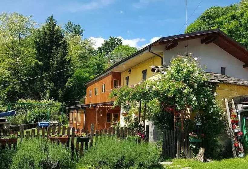 Aamiaismajoitus (B&B) L'orto Di Ortensia