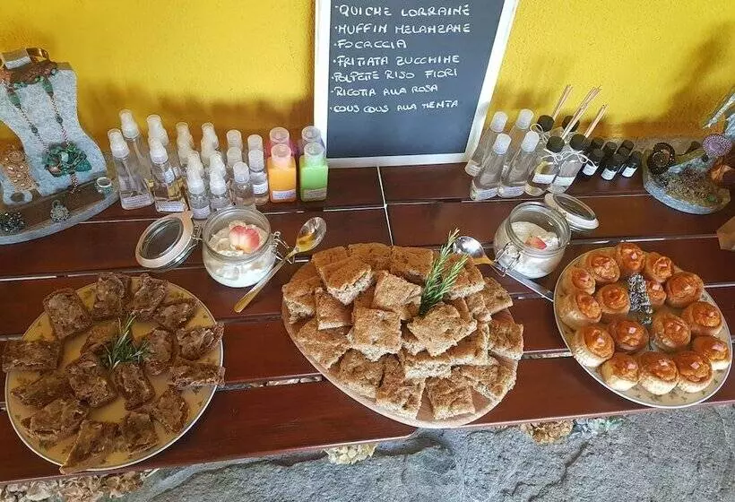 Aamiaismajoitus (B&B) L'orto Di Ortensia