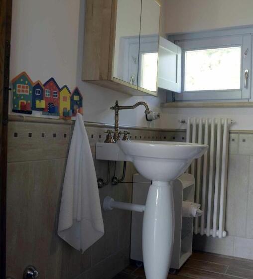 تختخواب و صبحانه Rifugio Nel Bosco