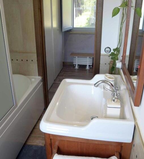 تختخواب و صبحانه Rifugio Nel Bosco