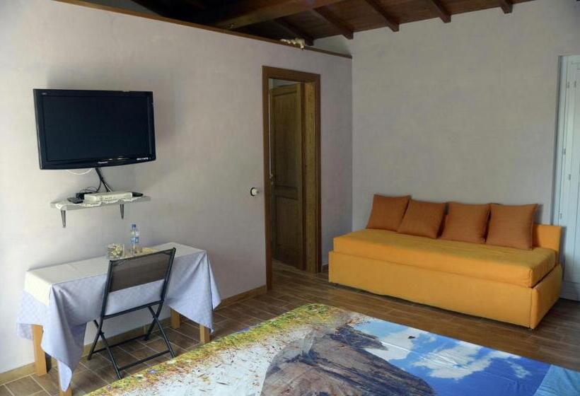 تختخواب و صبحانه Rifugio Nel Bosco