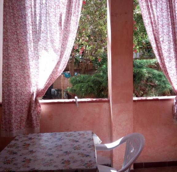 Bed and Breakfast Sa Domu Sarda Case Vacanze