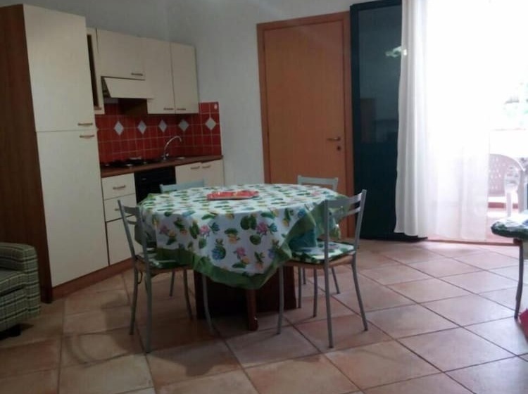 Bed and Breakfast Sa Domu Sarda Case Vacanze