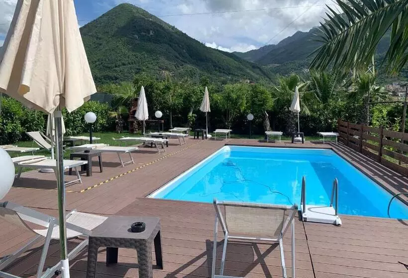 Aamiaismajoitus (B&B) Villa Lucia