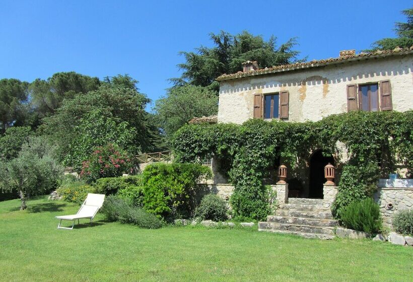 Lantligt Hotell Della Genga