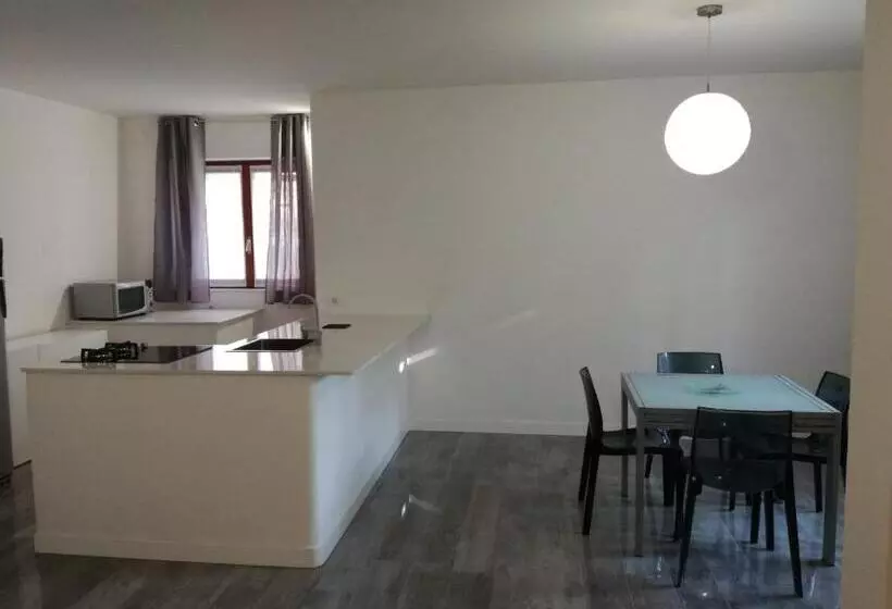 پانسیون Residenza Villa Cristalli