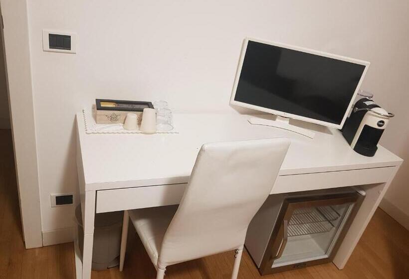 پانسیون Residenza Villa Cristalli