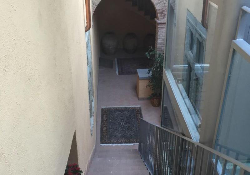 Rossoporpora Agriturismo Colle Cardinale