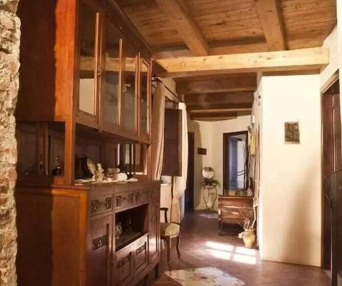 B&b Lavinium