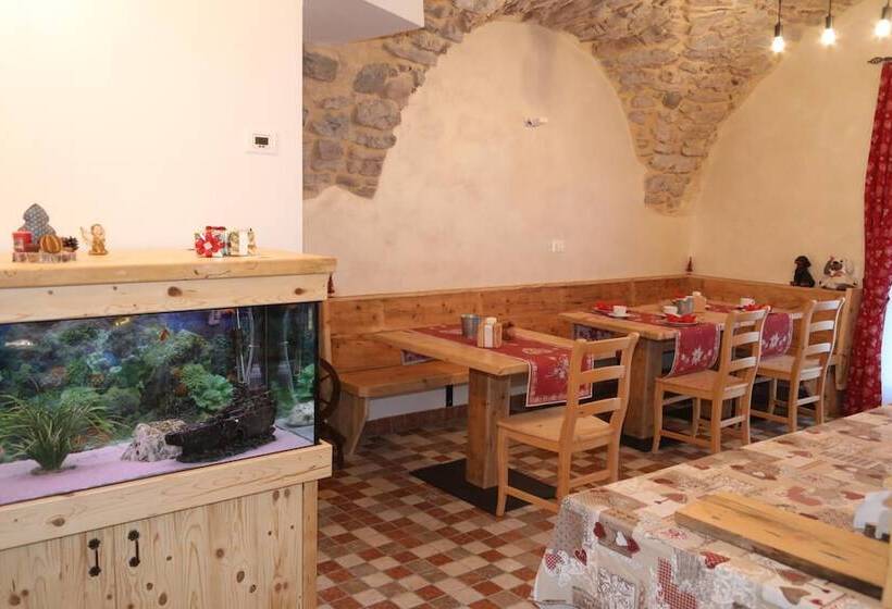 تختخواب و صبحانه Al Papavero