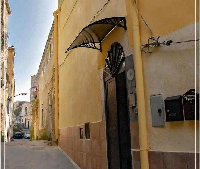 Aamiaismajoitus (B&B) Bb Sicily