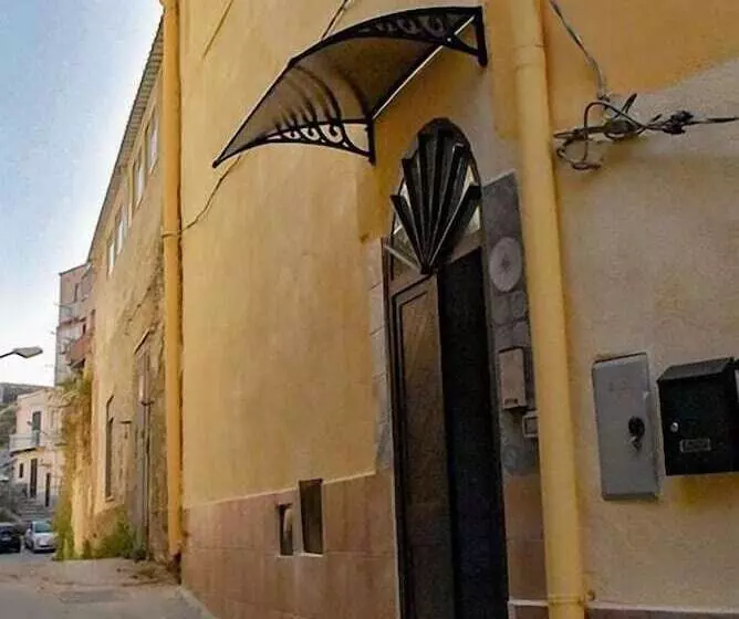 Aamiaismajoitus (B&B) Bb Sicily