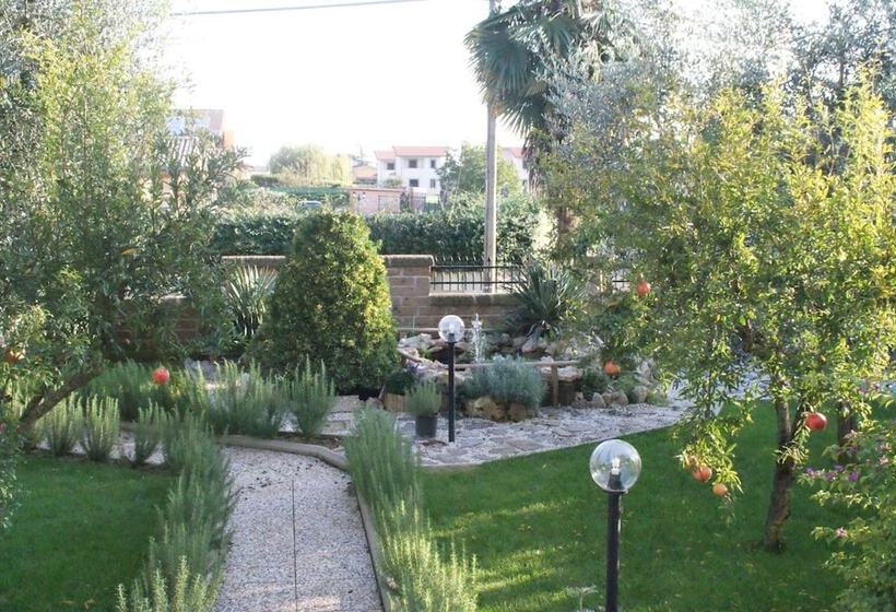 민박 Bed&breakfast Degli Ulivi