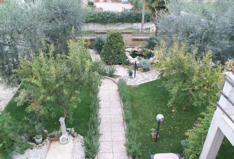 민박 Bed&breakfast Degli Ulivi