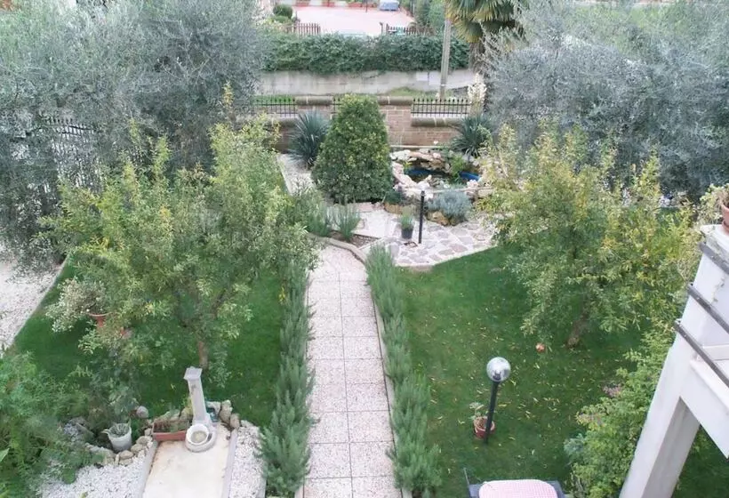 Aamiaismajoitus (B&B) Bed&breakfast Degli Ulivi