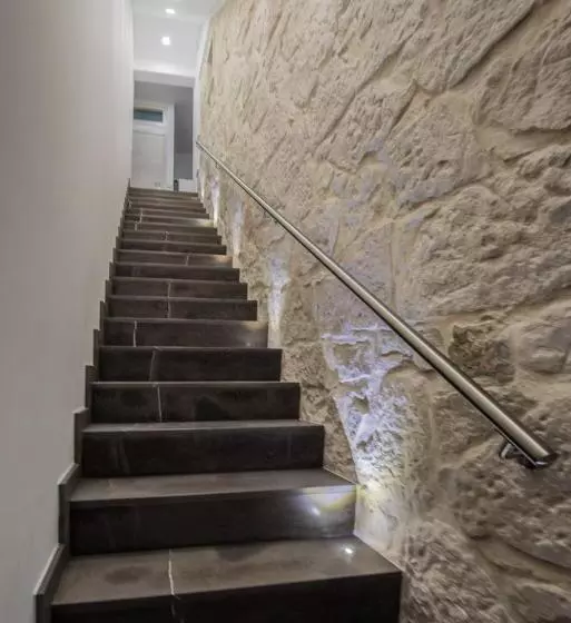 ベッドアンドブレックファースト Il Vespro