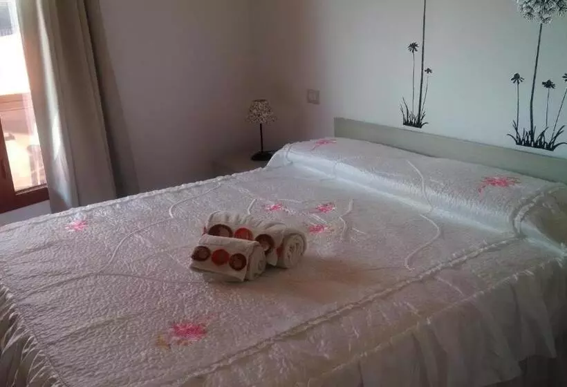 تختخواب و صبحانه L Abete