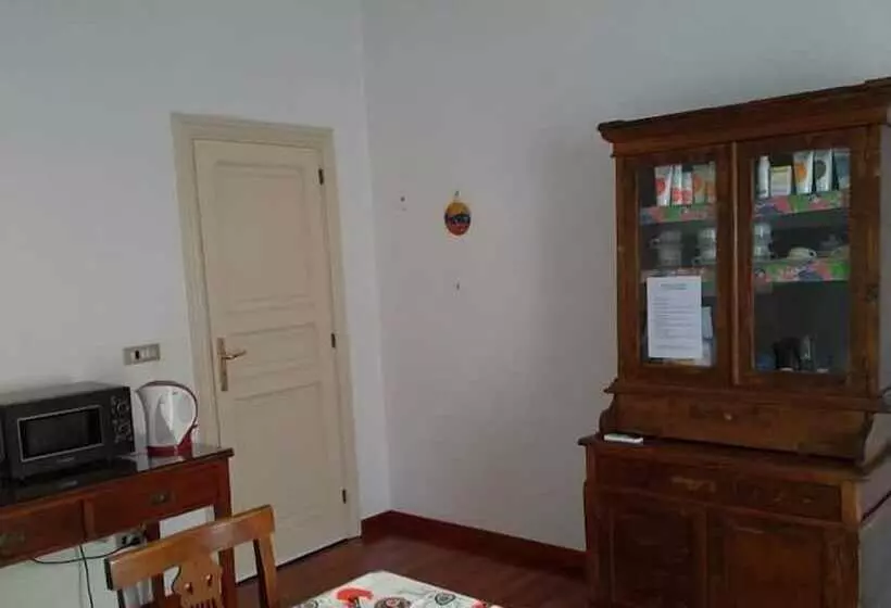 Aamiaismajoitus (B&B) La Ginestra