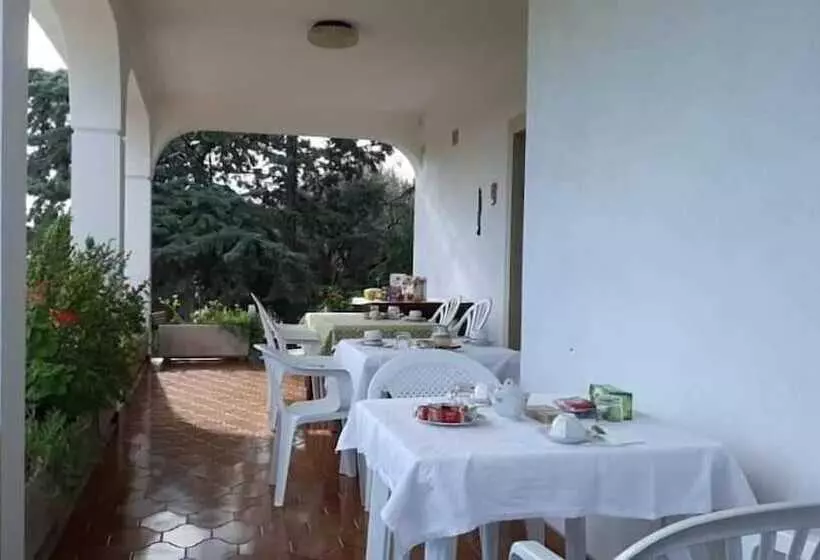 Aamiaismajoitus (B&B) La Ginestra