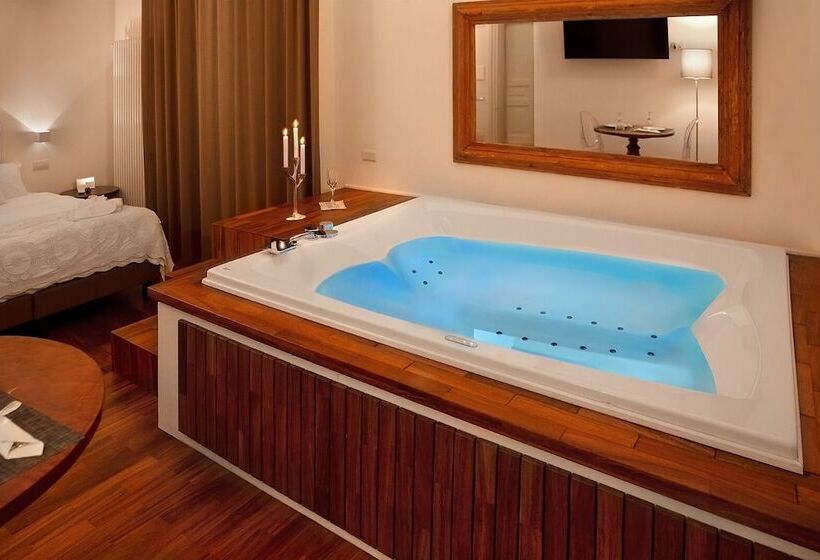 تختخواب و صبحانه Naca Suite