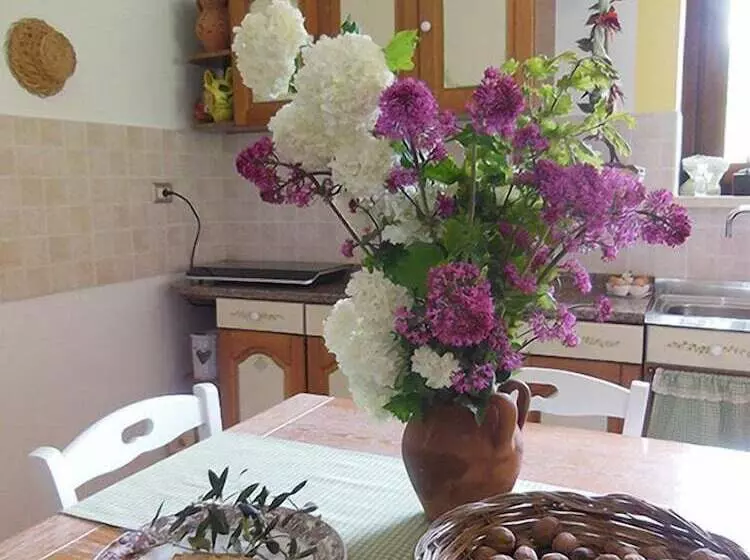تختخواب و صبحانه Sotto La Torre