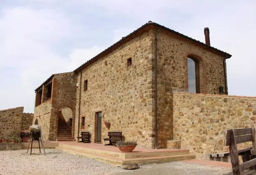 Landhotel La Rocca Delle Pigne