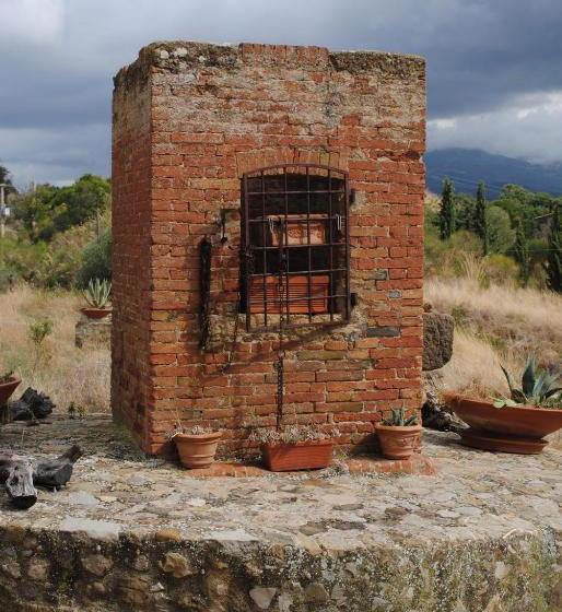 Сельский отель La Rocca Delle Pigne