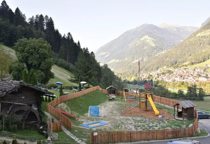 Pension Gasthof Haselstaude