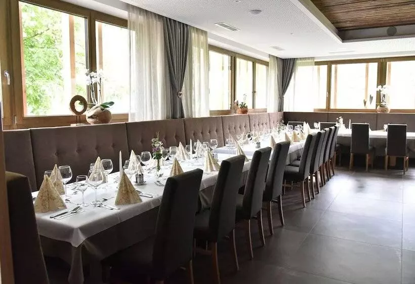 Pension Gasthof Haselstaude