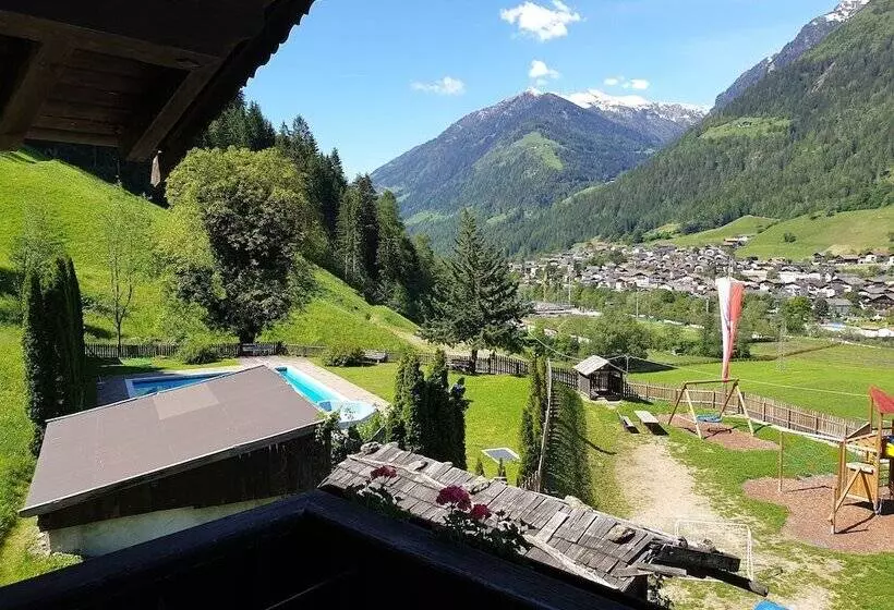 Pension Gasthof Haselstaude