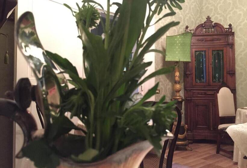 ベッドアンドブレックファースト Palazzo Laguardia