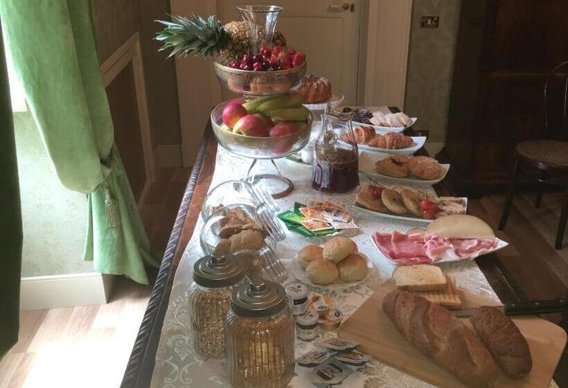 ベッドアンドブレックファースト Palazzo Laguardia