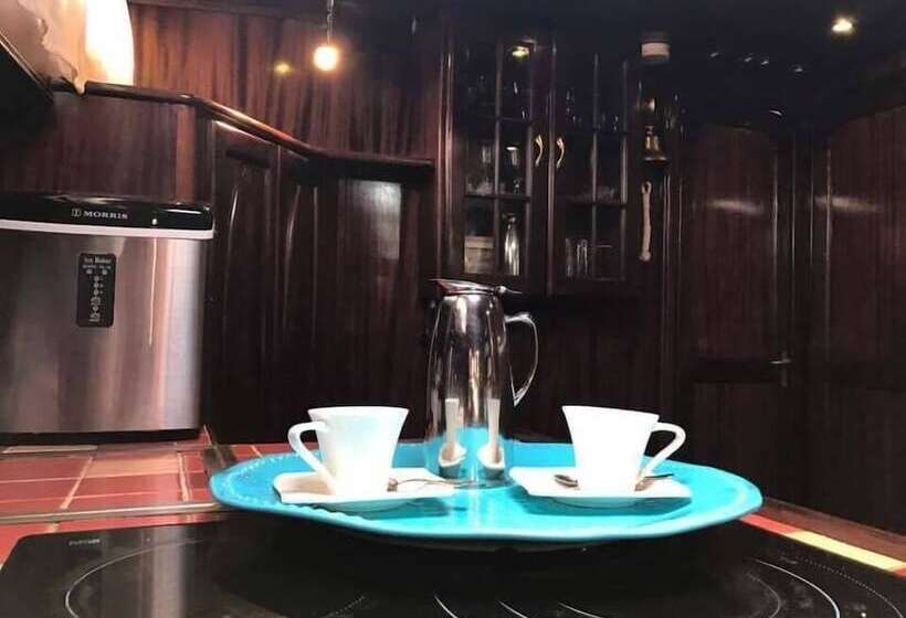 צימר Dream House Boat