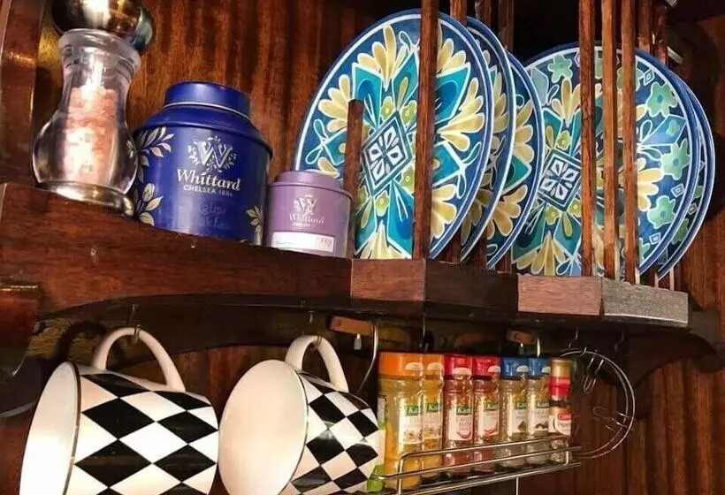 Aamiaismajoitus (B&B) Dream House Boat