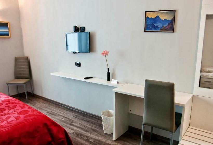 تختخواب و صبحانه Flaneur