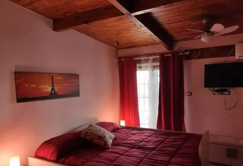 Aamiaismajoitus (B&B) Villa Carmen