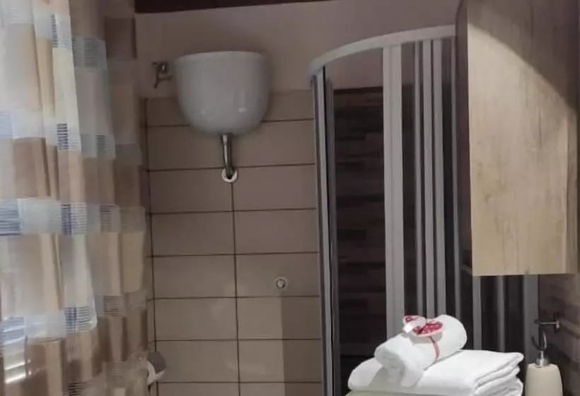 Aamiaismajoitus (B&B) Villa Carmen