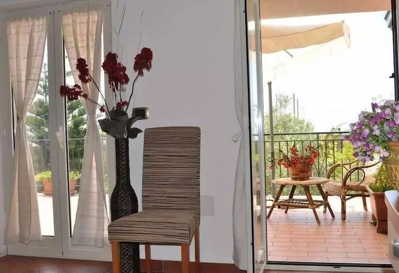 تختخواب و صبحانه Villa Lidia