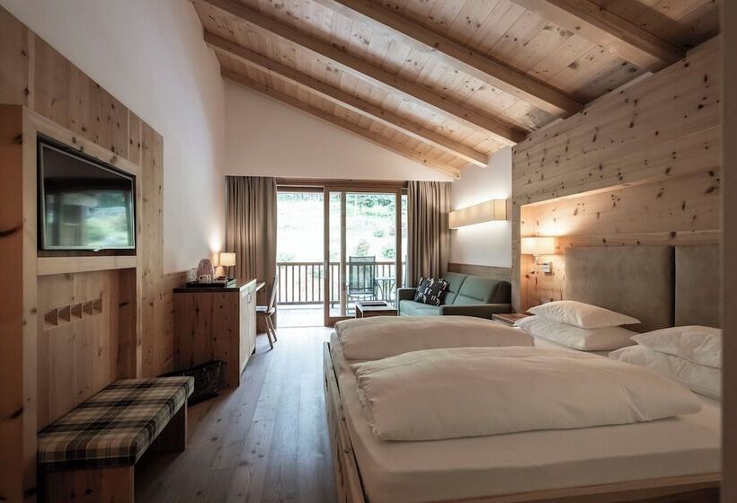 Dolomites Nature Hotel Vigilerhof