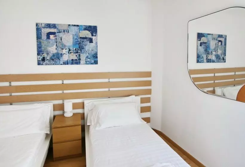 ホテル Italianway  Pizzo Gordona 40