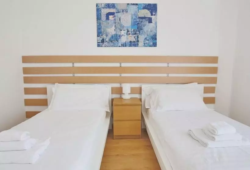 ホテル Italianway  Pizzo Gordona 40