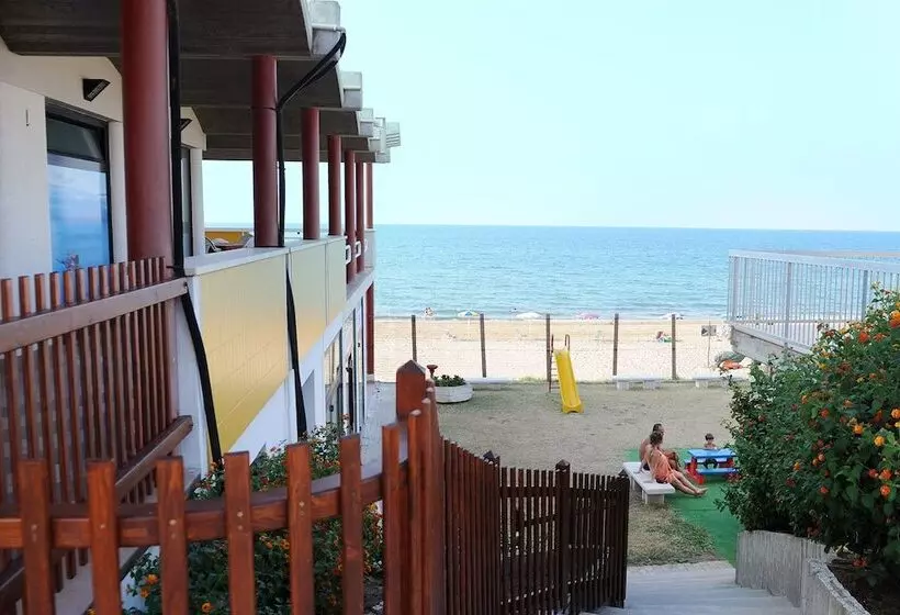 Hotelli Villaggio Azzurra