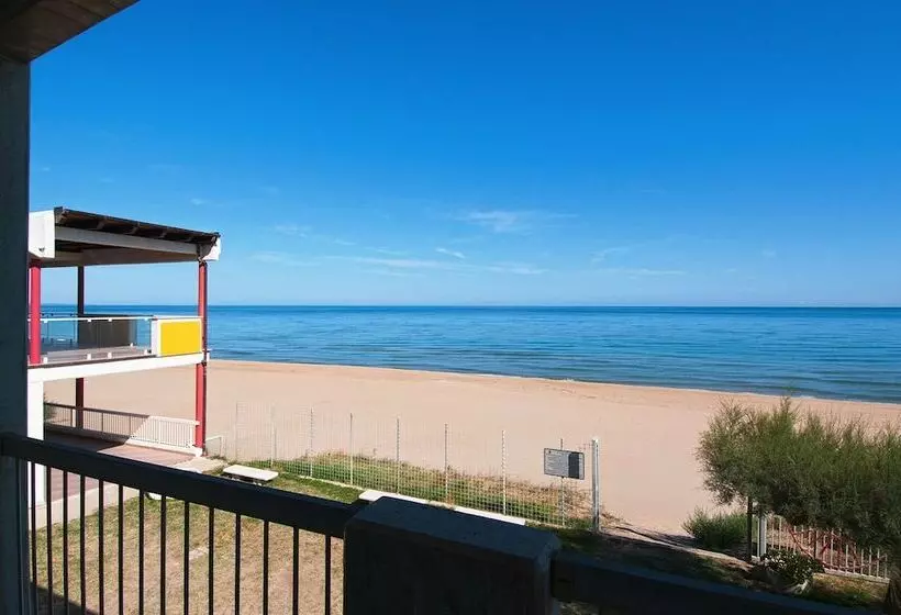 Hotelli Villaggio Azzurra