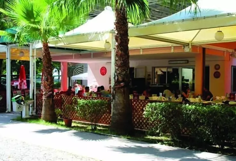 Hotelli Villaggio Camping Maratea